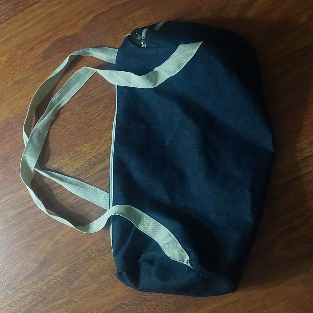 Duffel bag - Picture 2 of 5